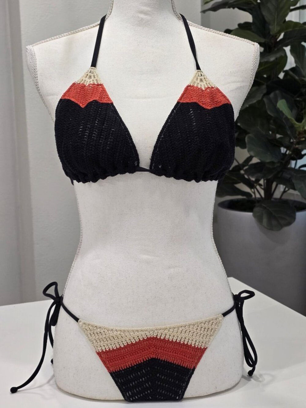 Victoria’s Secret ✦ Bikini Set ✦ Black Orange Beige Crochet Triangle Swimwear S - Picture 4 of 12